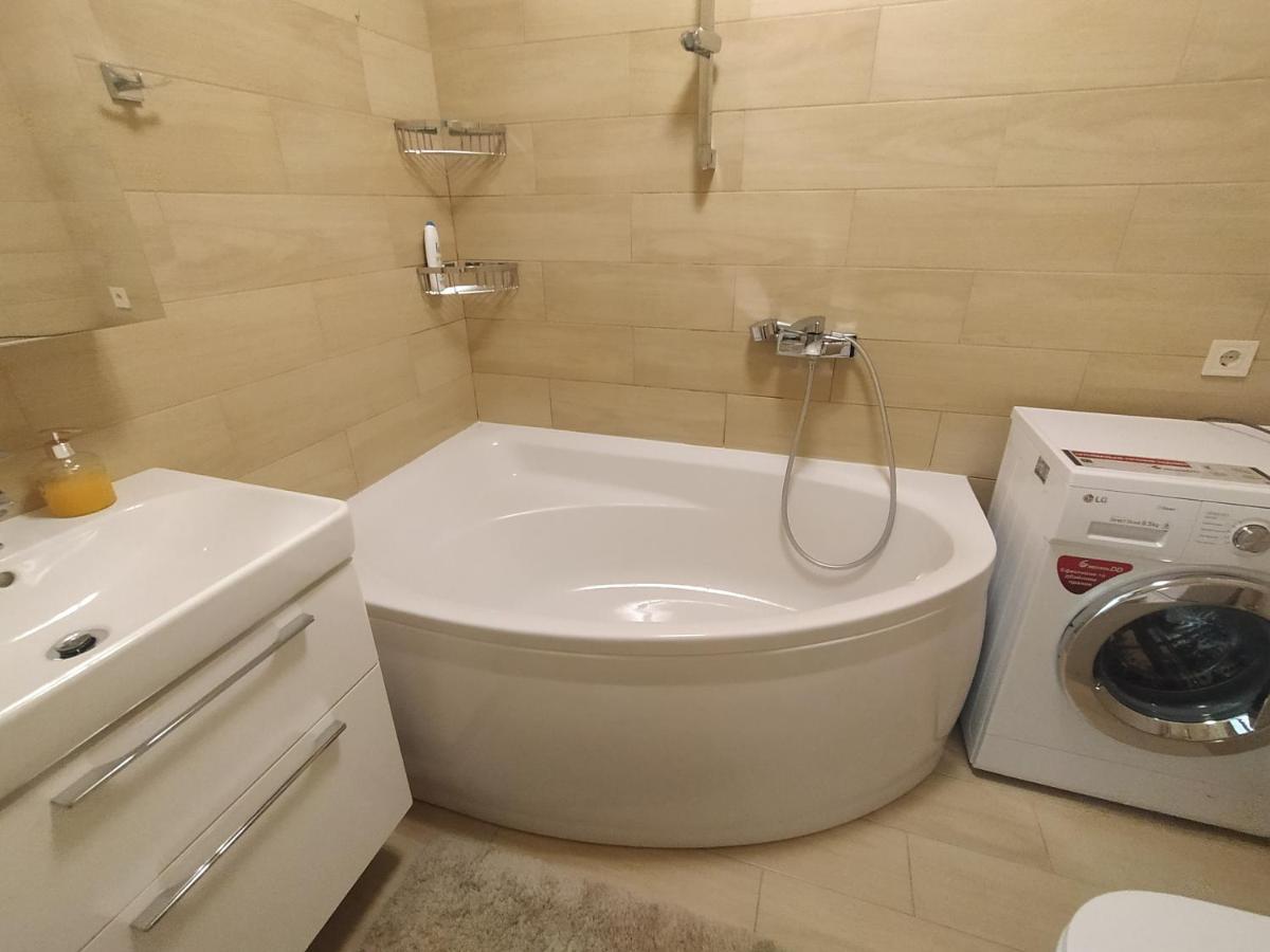 Vanilla Vip Apartment 리비프 외부 사진